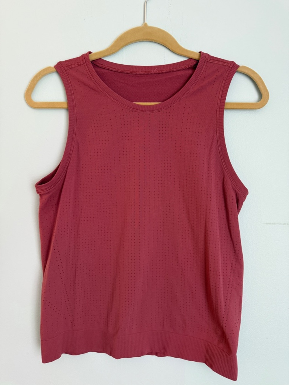 Athleta Perforated Sleeveless Tank Top - Rose